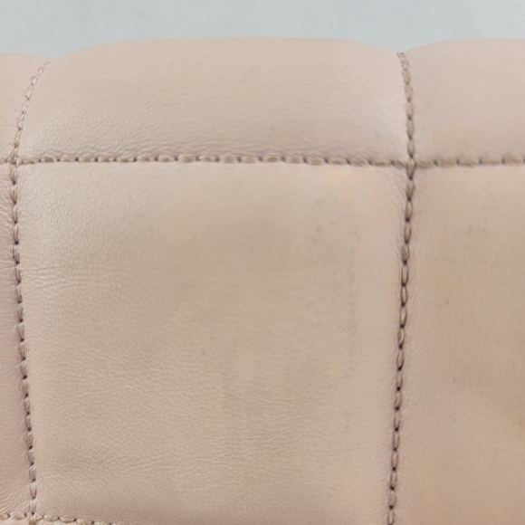 Michael Kors Soho leather quilted shoulder bag in blush - Picture 12 of 15